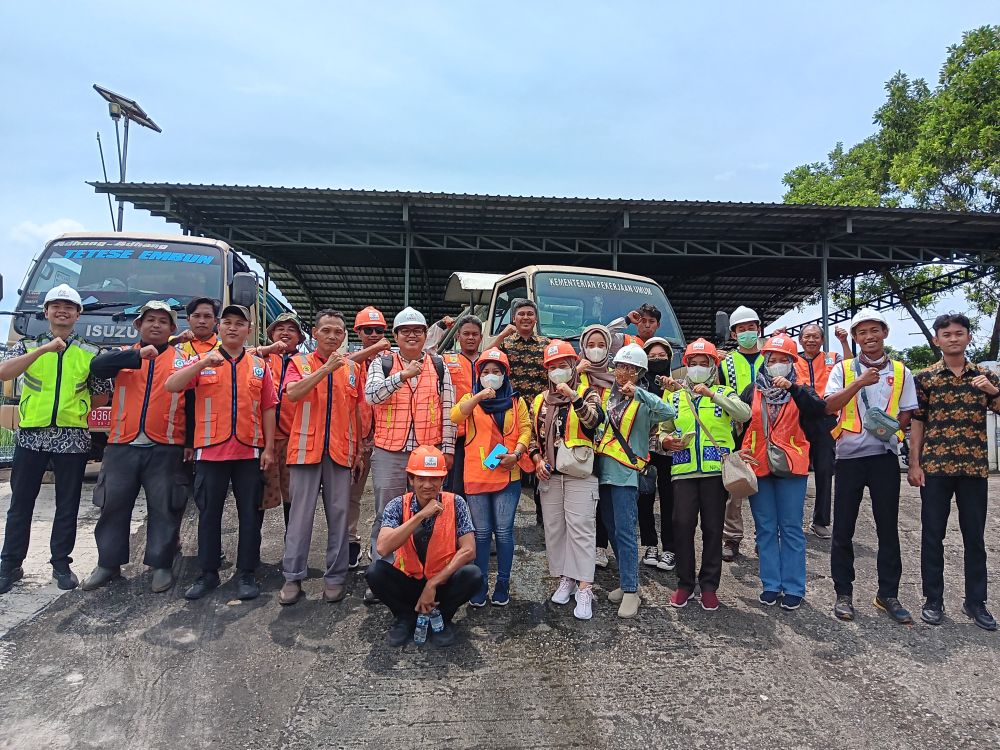 USAID IUWASH Gandeng OPD Gelar Pelatihan Penyusunan Konten Wash dan Wrm Inklusi Bagi Admin KIM