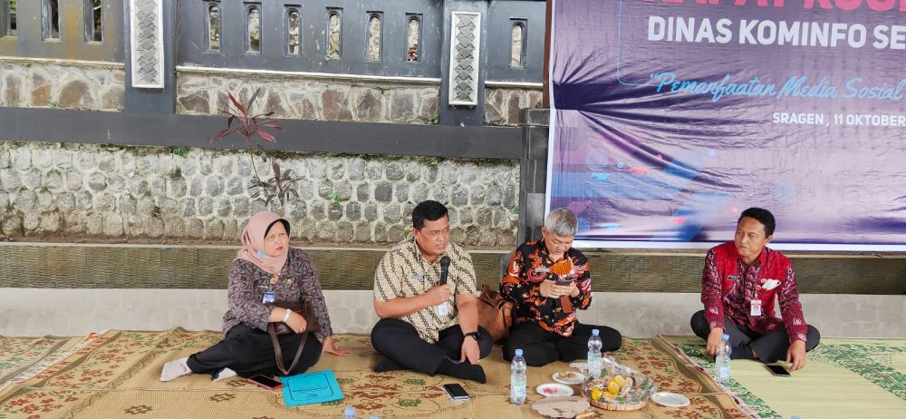 Rapat Koordinasi DISKOMINFO se-Solo Raya dengan tema "Pemanfaatan Media Sosial di Pemerintahan"