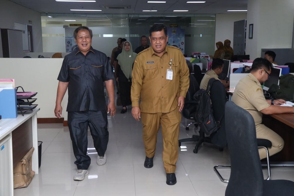 Komisi C DPRD Sidoarjo Kunjungi Diskominfo Sukoharjo untuk Studi Pengembangan Smart City