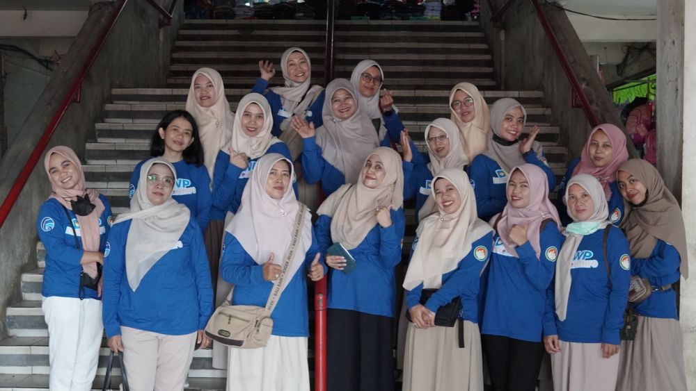 DWP Diskominfo Sukoharjo Belajar Membuat Konten dan Wisata Belanja ke Pasar Wonogiri